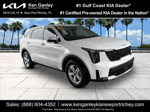 Glacial White Pearl 2025 Kia Sorento LX