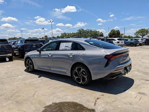 2025 Kia K5 GT-Line