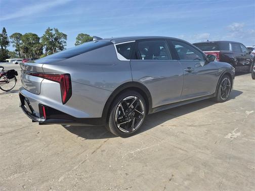 2025 Kia K4 GT-Line