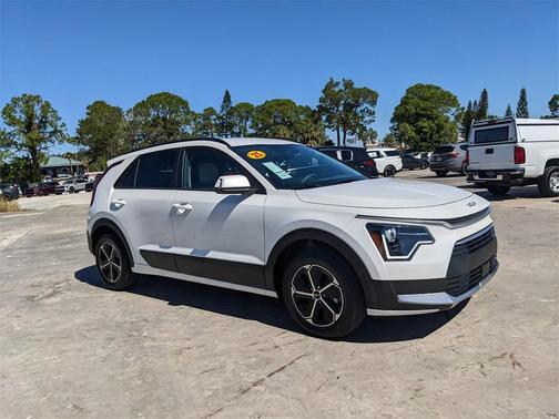 2025 Kia Niro EX