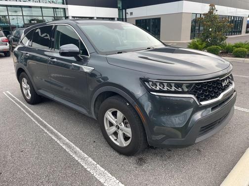 2023 Kia Sorento LX
