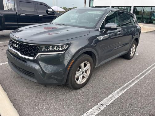 2023 Kia Sorento LX