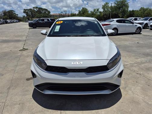 2024 Kia Forte LXS