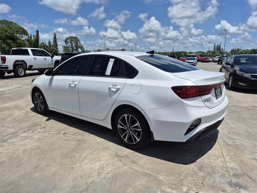 2024 Kia Forte LXS
