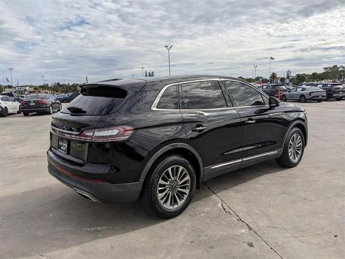 2020 Lincoln Nautilus Reserve