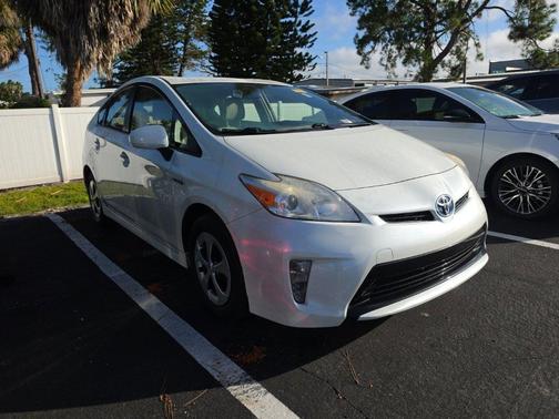 Blizzard Pearl 2015 Toyota Prius Two