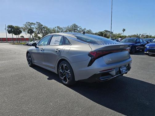 2025 Kia K5 GT-Line
