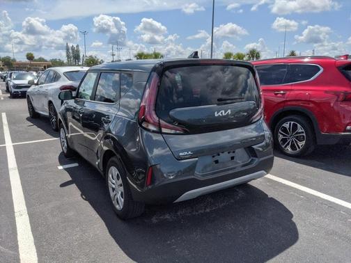 2023 Kia Soul LX