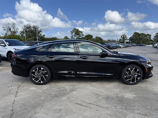 2026 Kia K5 EX