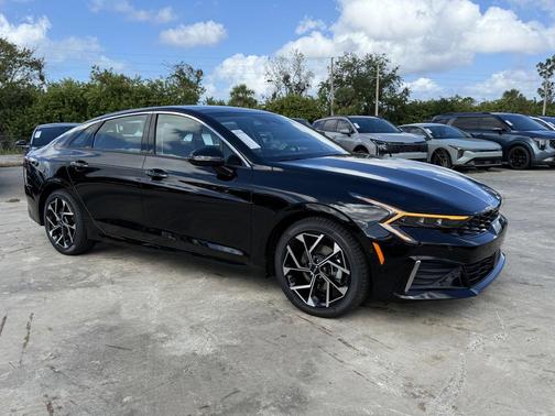 2026 Kia K5 EX