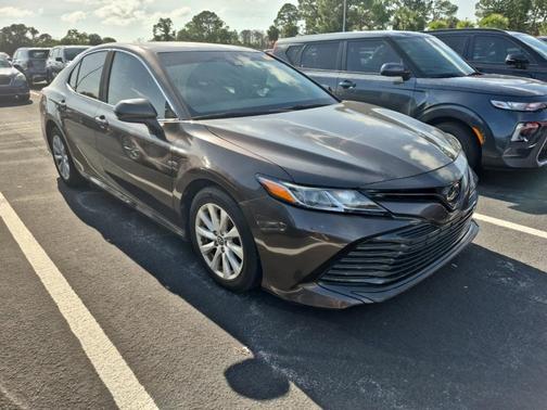 2018 Toyota Camry LE