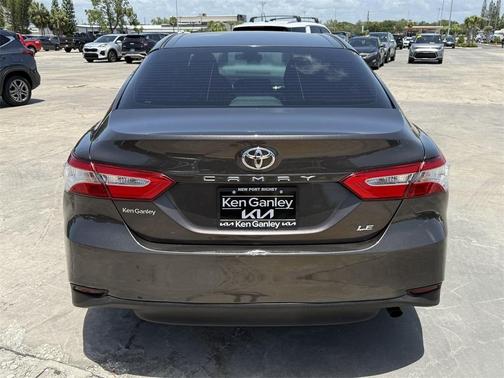 2018 Toyota Camry LE