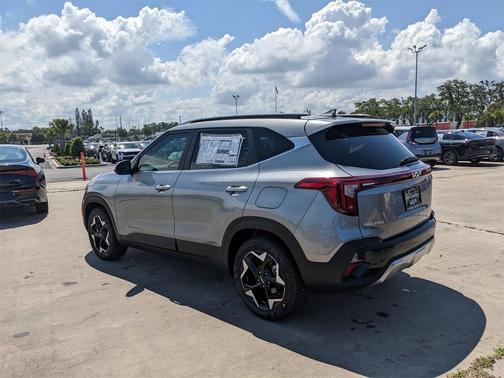2025 Kia Seltos EX