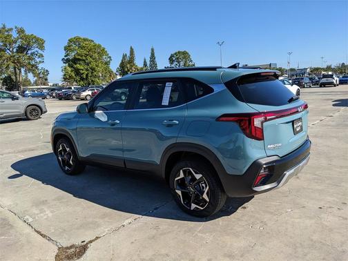 2025 Kia Seltos EX