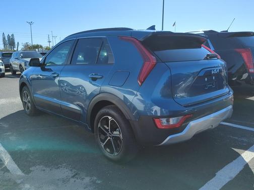 2025 Kia Niro EX