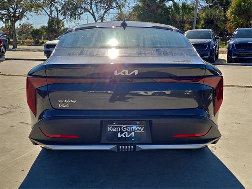 2026 Kia K4 