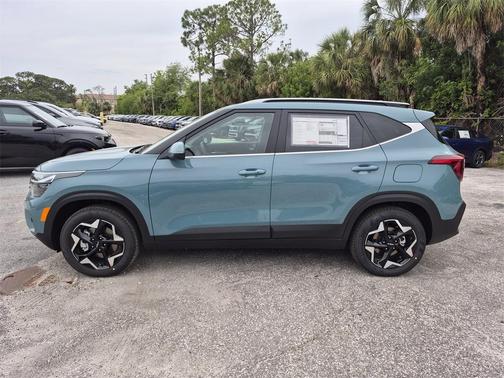 2025 Kia Seltos EX