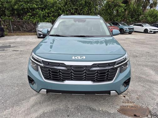 2025 Kia Seltos EX