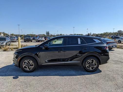 2024 Kia Sportage LX