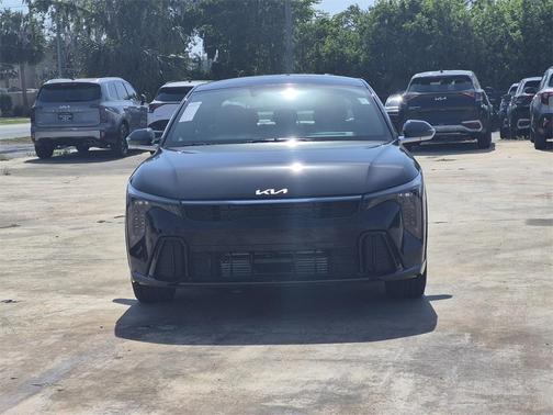 2025 Kia K4 GT-Line Turbo