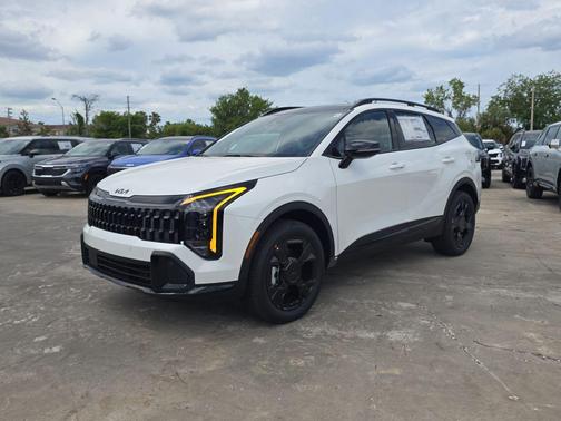 Snow White Pearl 2026 Kia Sportage Hybrid X-Line