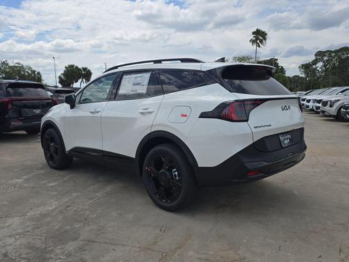 Snow White Pearl 2026 Kia Sportage Hybrid X-Line