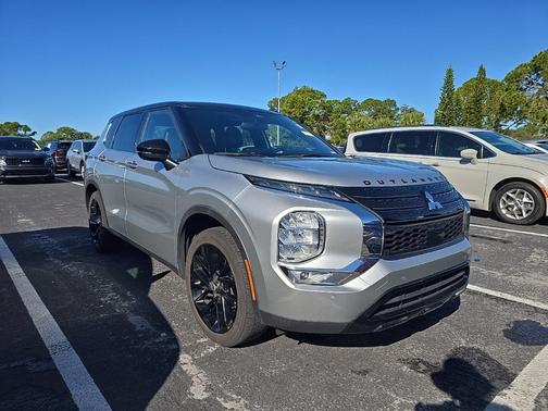 2023 Mitsubishi Outlander SEL Black Edition