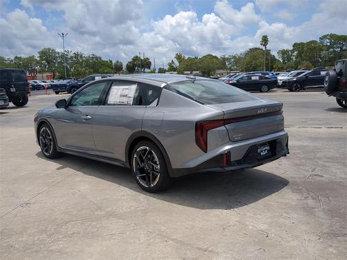 2025 Kia K4 GT-Line