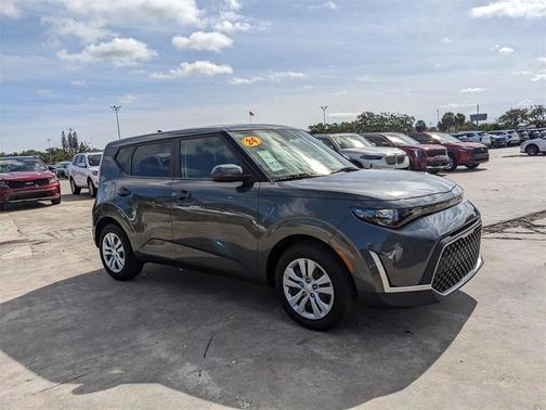 2024 Kia Soul LX