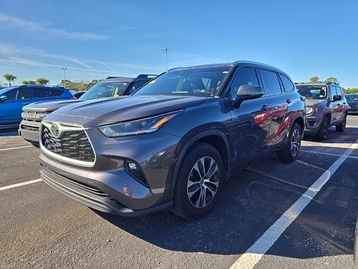 2021 Toyota Highlander XLE