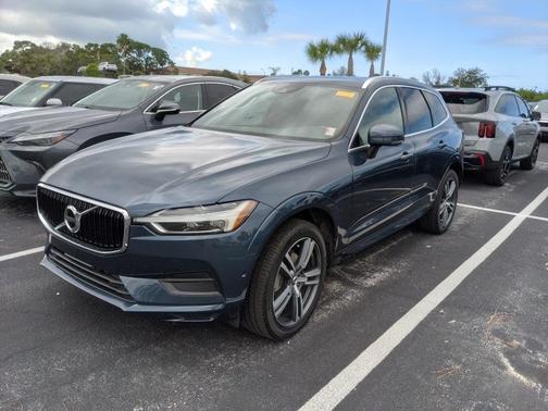 2018 Volvo XC60 T5 Momentum