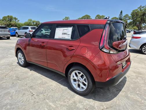 2025 Kia Soul LX
