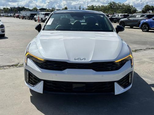 Snow White Pearl 2026 Kia K5 GT-Line