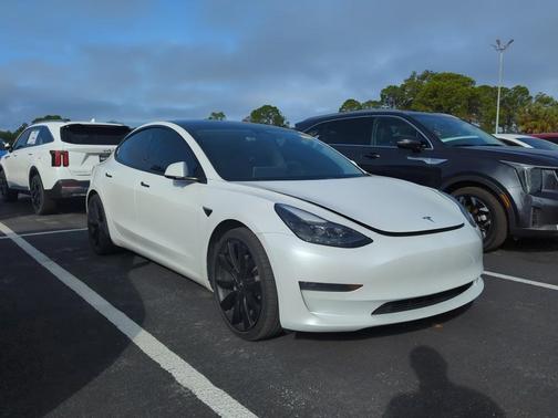 2021 Tesla Model 3 Standard Range Plus