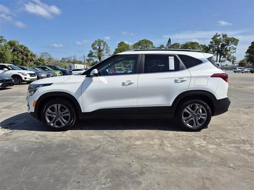 2023 Kia Seltos S