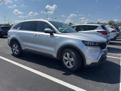 2021 Kia Sorento LX