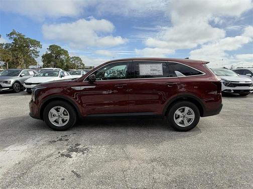 2025 Kia Sorento LX