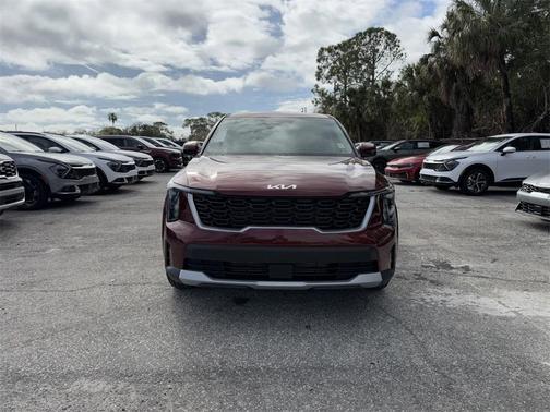 2025 Kia Sorento LX
