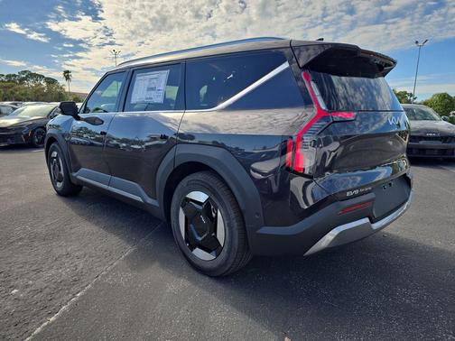 2026 Kia EV9 Wind