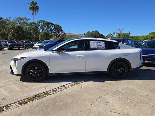 2025 Kia K4 GT-Line Turbo