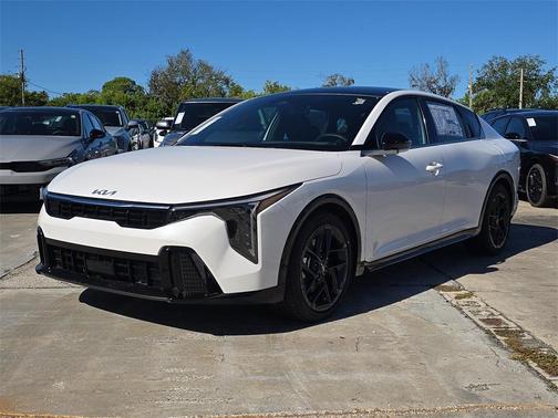 2025 Kia K4 GT-Line Turbo