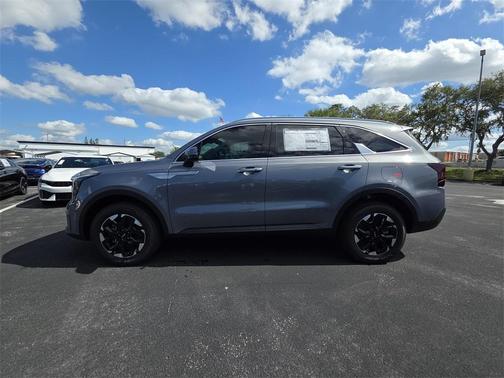 2025 Kia Sorento S
