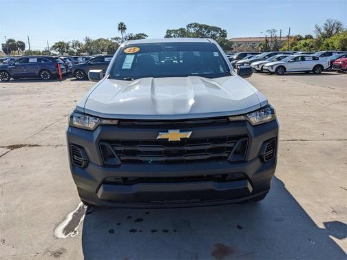 2025 Chevrolet Colorado WT