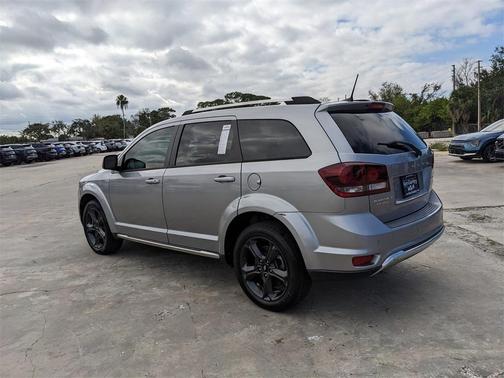 2020 Dodge Journey Crossroad