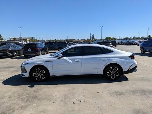 2024 Hyundai SONATA SEL