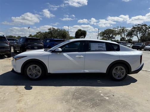 2025 Kia K4 LX
