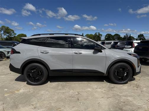 2026 Kia Sportage Hybrid X-Line
