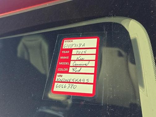 2025 Kia Carnival Hybrid SX