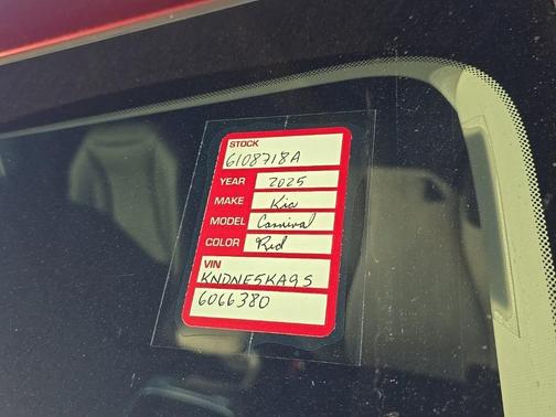 2025 Kia Carnival Hybrid SX