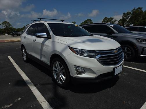 Iridescent Pearl Tricoat 2019 Chevrolet Equinox Premier w/2LZ